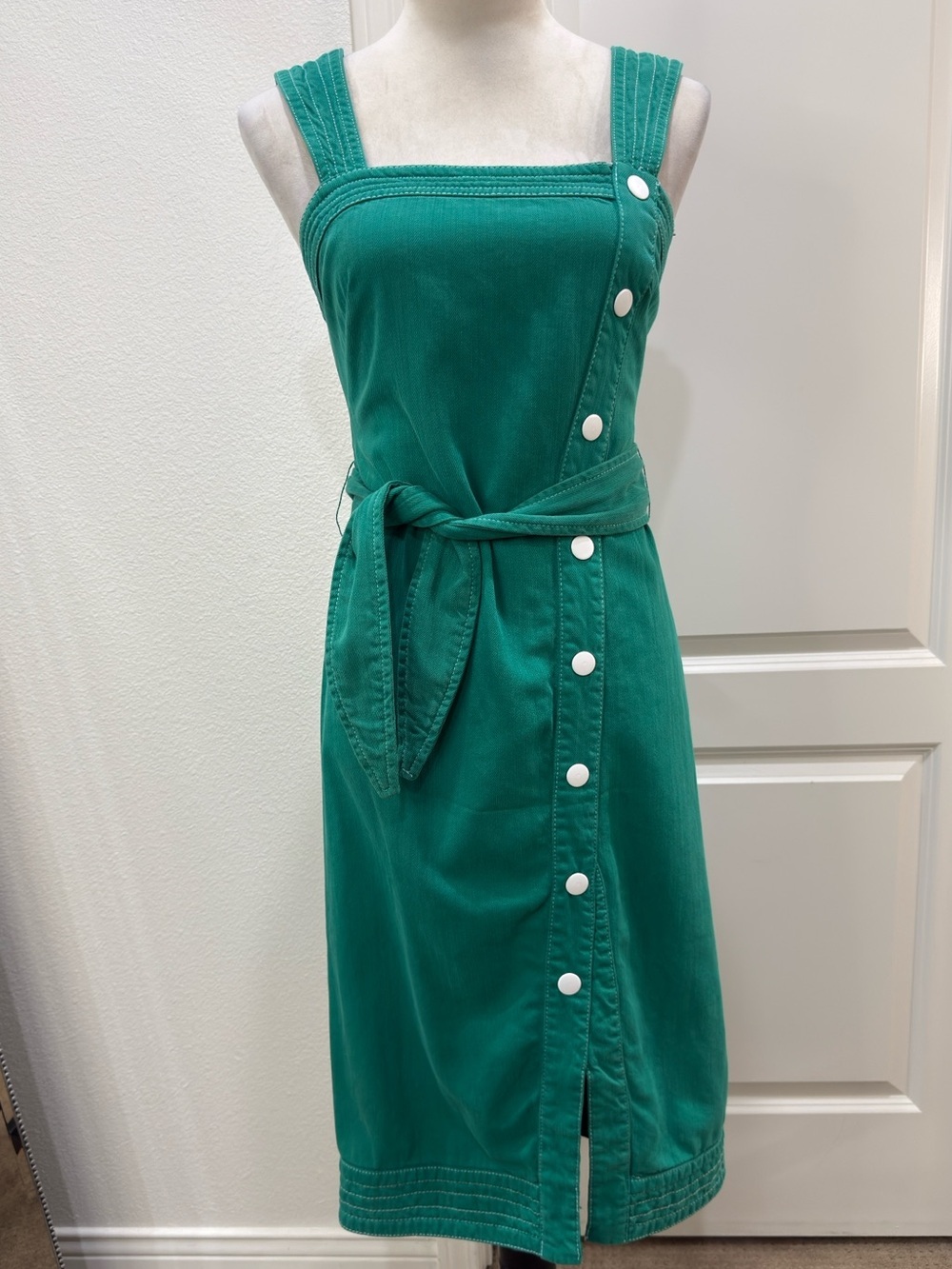 Maeve by Anthropologie Emerald Green Button-Front Midi Dress with Belt
